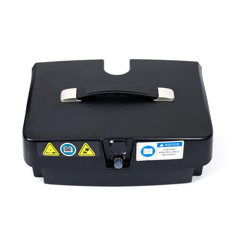 YL-02 Scooter per disabili leggero a 4 ruote per anziani, dotato di sedile girevole a 360°