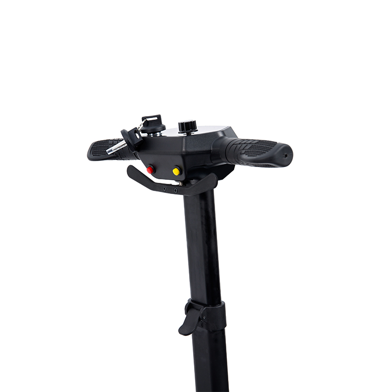 YL-211 Scooter elettrico turistico a 4 ruote per anziani con faro a LED, cestino